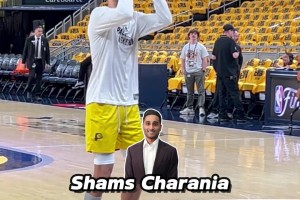 哈利伯頓賽前熱身表情輕松 連續(xù)命中15記三分