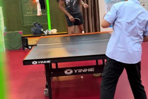好家伙，文班亞馬來趟中國，連乒乓球都玩得這么6了