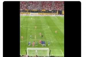 墨西哥記者談梅西任意球：對我來說，這都是波爾圖守門員的錯