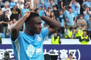 臥龍鳳雛??！法比奧點(diǎn)球被撲，馬萊萊點(diǎn)球擊中橫梁