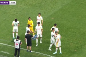 吧友：正經(jīng)的淇圣有點(diǎn)不適應(yīng)，王楚淇：再犀利一點(diǎn)