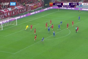 你怎么看？馬納法突入海港禁區(qū)倒地，VAR介入沒有點(diǎn)球