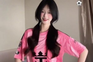 小姐姐：任意球當點球踢，這就是里奧·梅西！