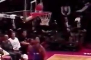 看看此前賈巴爾與J博士的1v1單挑，真是樸實(shí)無(wú)華！