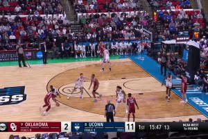 模板普爾和穆雷！鵜鶘第七順位選中費(fèi)爾斯，控運(yùn)投籃相當(dāng)絲滑！