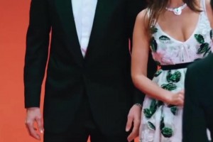 眼光一直在線！法媒：本澤馬將于7月與美女演員結(jié)婚