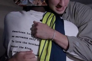 杜克狀元師兄弟！歐文今日與新隊友弗拉格擁抱致意，交流了一番~