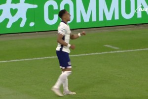 英格蘭2-0領(lǐng)先德國！麥卡蒂送助攻，哈欽森抽射破門空翻慶祝！