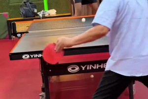 文班亞馬有點(diǎn)東西！不愧是馬刺乒乓球亞軍~