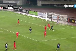 打破僵局！成宮唯停球緊接右腳低射破門(mén)，日本女足1-0韓國(guó)女足