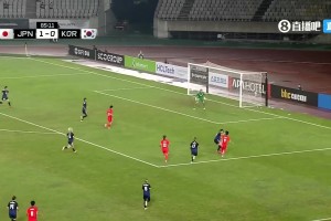 頑強(qiáng)扳平！文恩珠倒三角助攻，鄭多彬中路包抄破門(mén)