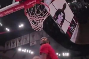 這天賦能在奇才打出來嗎？胯下?lián)Q手暴扣對白魔來說真是輕輕松松~