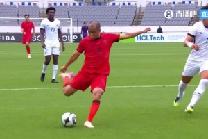 楊晨贊國(guó)足雙后腰：看似黃政宇出彩，其實(shí)徐新防守不失位至關(guān)重要