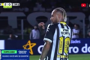 內(nèi)馬爾示意對手球迷閉嘴！做手勢嘲諷對方是支小球隊(duì)