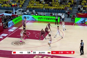 余嘉豪這力量還得練啊，持球背打完全頂不動對手！