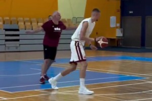 已經(jīng)開始備戰(zhàn)歐錦賽了！波爾津吉斯這狀態(tài)真不錯