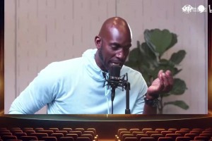 加內(nèi)特：隆多是個(gè)危險(xiǎn)但天才的球員，他打爆了狀態(tài)正盛的林瘋狂！