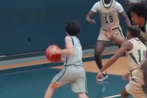 靠技巧和靈動(dòng)取勝！這個(gè)小球員有沒納什的影子？