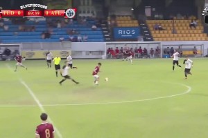 一周5佳球-迪馬利亞超遠(yuǎn)任意球世界波&斯圖加特前鋒蝎子擺尾！