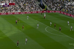 熱刺開場(chǎng)4分鐘落后！埃瓦尼爾松轉(zhuǎn)身射門攻破維卡里奧十指關(guān)