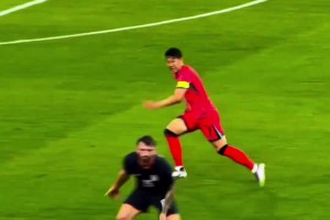 頂級射術(shù)！孫興慜小角度破門，美國0:2韓國，波切蒂諾帥位危險了