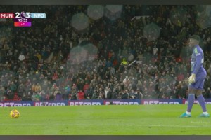 奧納納“臥底”名場(chǎng)面！與裁判巔峰對(duì)決 瘋狂擺球7次浪費(fèi)40秒