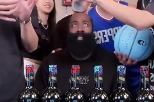 內(nèi)斯塔怎么跑去韓國參加活動了，現(xiàn)在意大利人已經(jīng)能原諒韓國了嘛