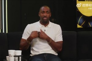 阿里納斯：詹姆斯需要像韋德、濃眉、歐文這樣的球員為他終結(jié)比賽