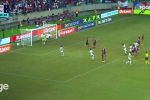 絕殺時刻！巴爾博薩轟出驚天世界波，這腳力量和弧線實(shí)在太棒了！