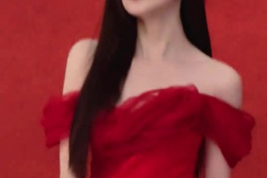 好久不見?。●R凡舒拍寫真秀氣質(zhì)太好看了