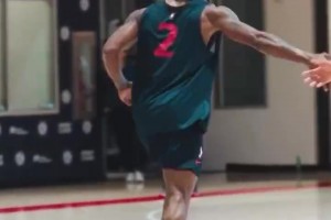 老炮還有油！保羅反擊中一記果斷的三分瀟灑命中