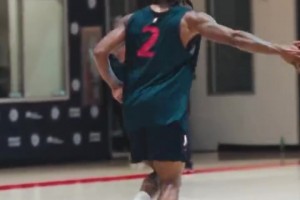 快船訓(xùn)練精華：哈登小卡保羅秀跳投，祖巴茨小瓊斯飛身炸扣！