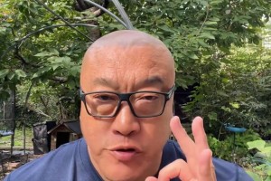 馬?。赫材匪雇艘鄹怕实?！很可能宣布再戰(zhàn)2-3年！或商業(yè)大事件