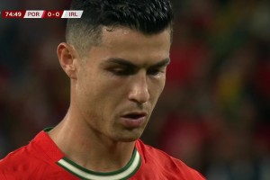 可惜了！特林康傳中造點球！C羅主罰點球被凱萊赫用腳擋出！