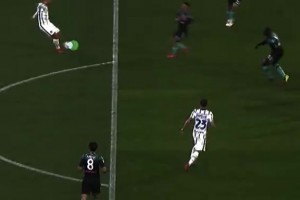 預(yù)熱意甲焦點(diǎn)大戰(zhàn)！國米官推曬當(dāng)年“愛神”飛火流星