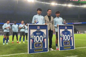 進(jìn)攻天賦溢出的一支羅馬！托蒂當(dāng)年連線卡福集錦！