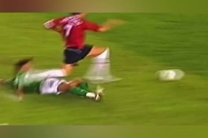 C羅速度有多快，北京國安隊(duì)員被過的手足無措！