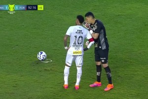 小試牛刀！內(nèi)馬爾復(fù)出替補(bǔ)登場(chǎng)兩記任意球攻門(mén)造威脅！