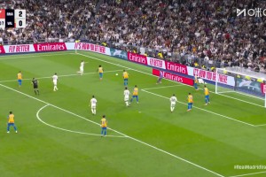 卡雷拉斯禁區(qū)造點(diǎn)，維尼修斯點(diǎn)球角度太正被撲