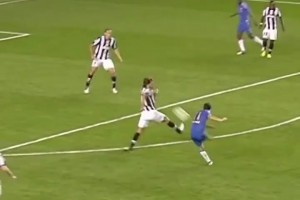 恐怖如斯！C羅電梯落葉球高光精華！這個角度純粹視覺的享受！