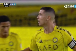 頂級門前嗅覺+跑位！科曼送助攻，C羅破門打進(jìn)生涯951球