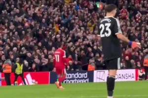 隊(duì)史第3人！薩拉赫打入利物浦生涯第250球，率隊(duì)2-0終結(jié)英超4連敗